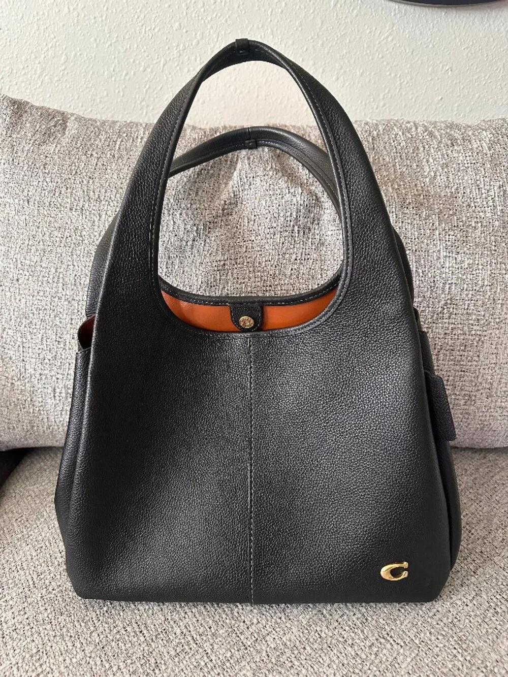 EXCELLENT Condition: Coach Lana Large Shoulder Bag Black Polished Pebble Leather